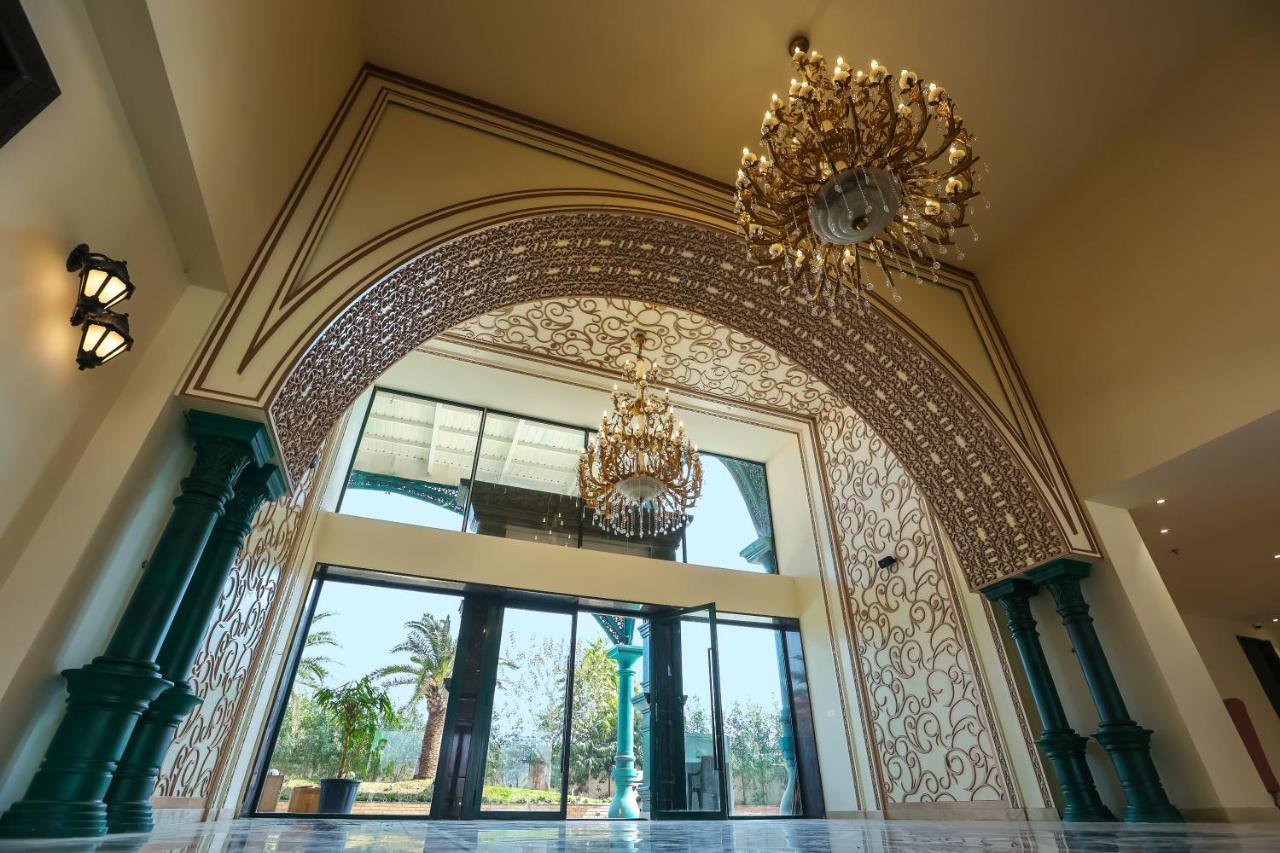 Dayal Gateway Otel Lucknow Dış mekan fotoğraf