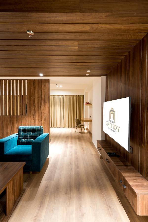 Dayal Gateway Otel Lucknow Dış mekan fotoğraf