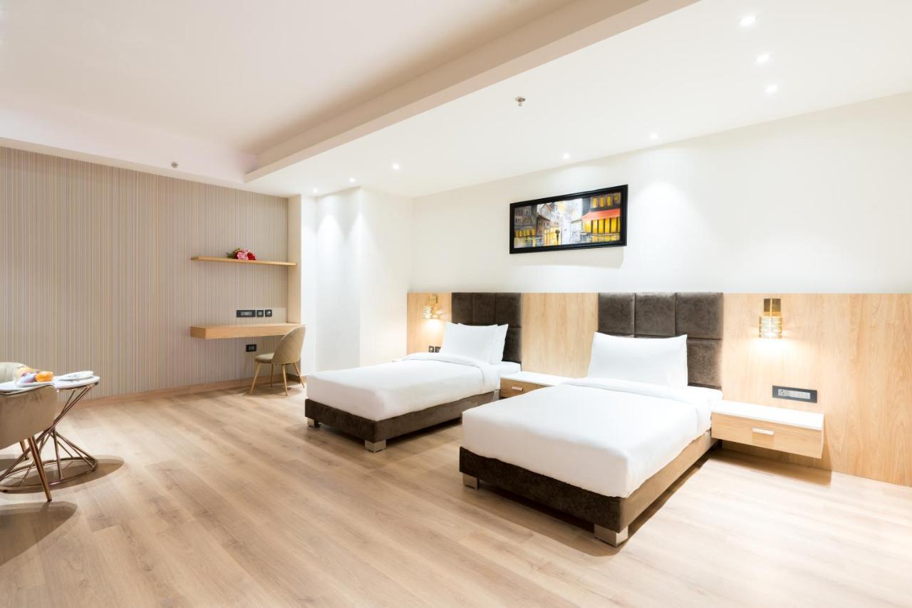 Dayal Gateway Otel Lucknow Dış mekan fotoğraf