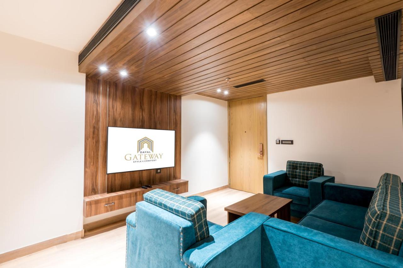 Dayal Gateway Otel Lucknow Dış mekan fotoğraf